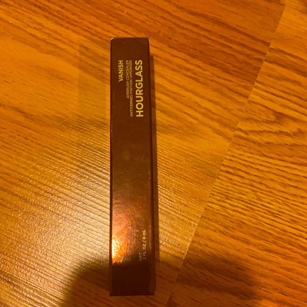 Hourglass Vanish™ Airbrush Concealer Sepia